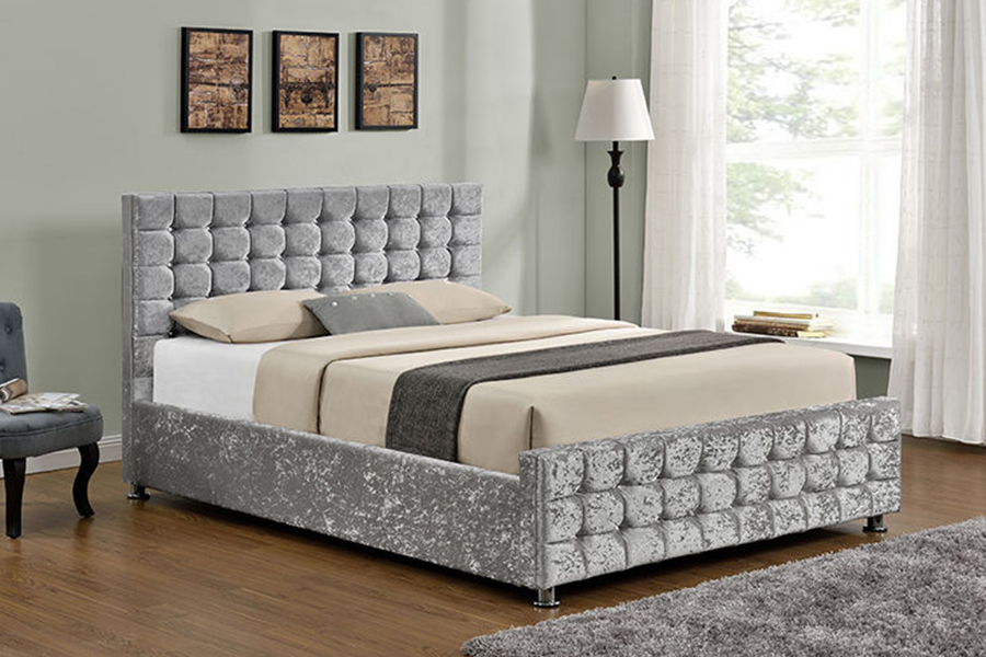 1150 Soft fabric Wooden frame Upholstered Bed