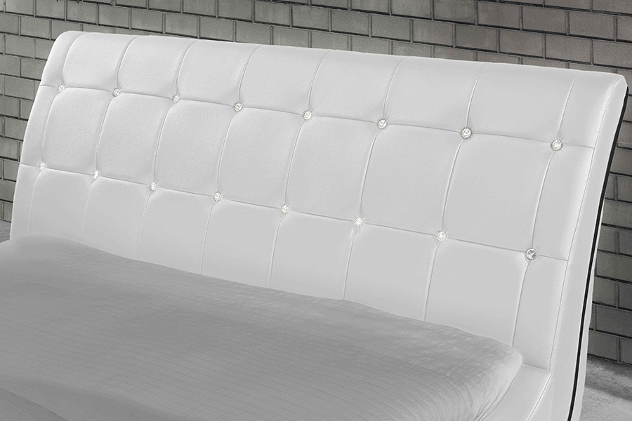1144 Solid wood structure Diamond decoration Upholstered Bed