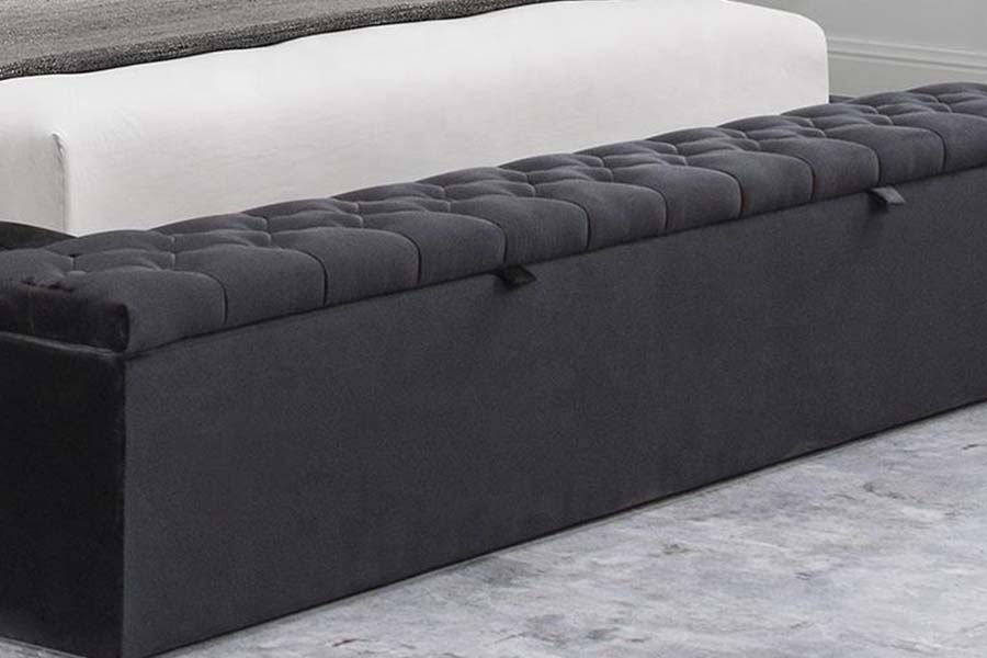 1578 Wooden Panel and Tufted Headboard Upholstered Bed
