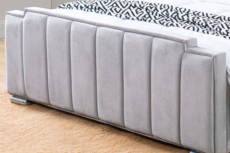 1562 Quality Velvet Upholstered Upholstered Bed