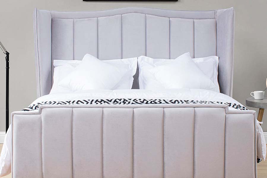 1562 Quality Velvet Upholstered Upholstered Bed