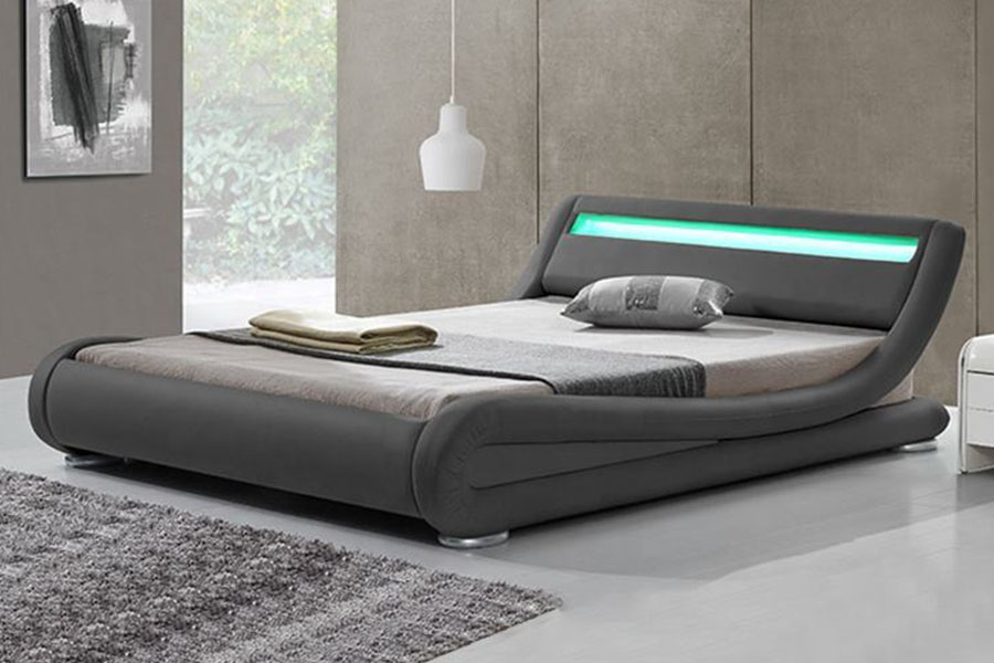 1881 Modern Fabric Upholstered Bed